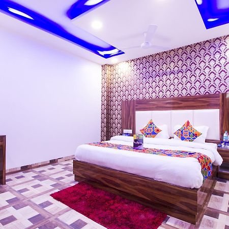 FabHotel Olivia Suite Neu-Delhi Exterior foto
